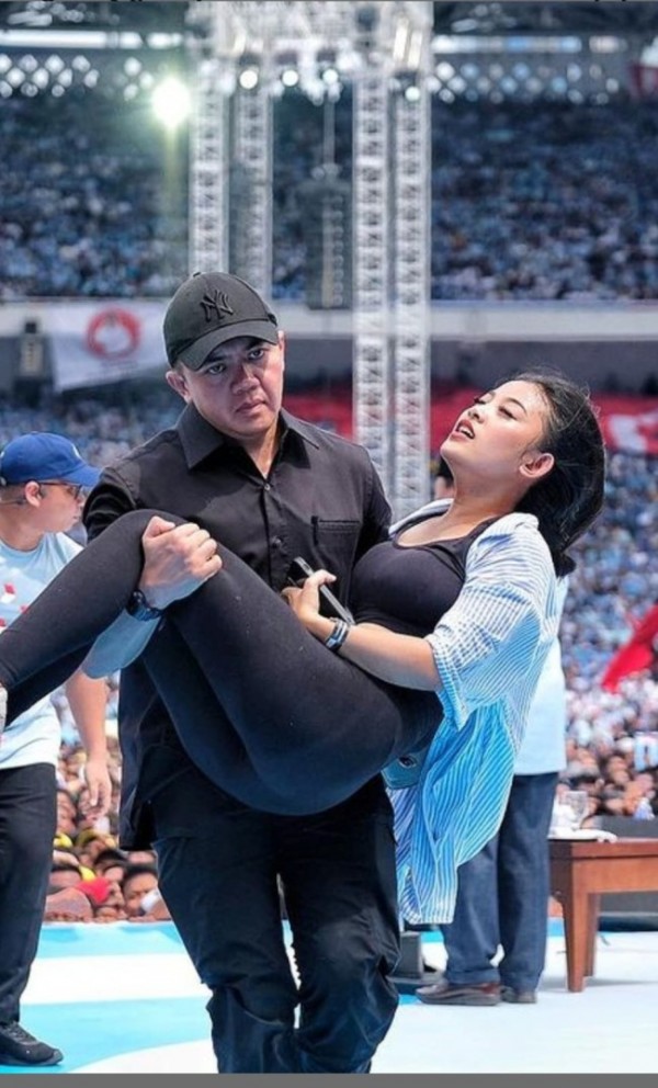 Mayor Teddy Ternyata Lulusan Amerika, Pernah Jadi Ajudan Jokowi - Kedai Pena